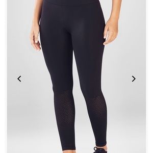Seamless Black Legging with Mesh Detail size L